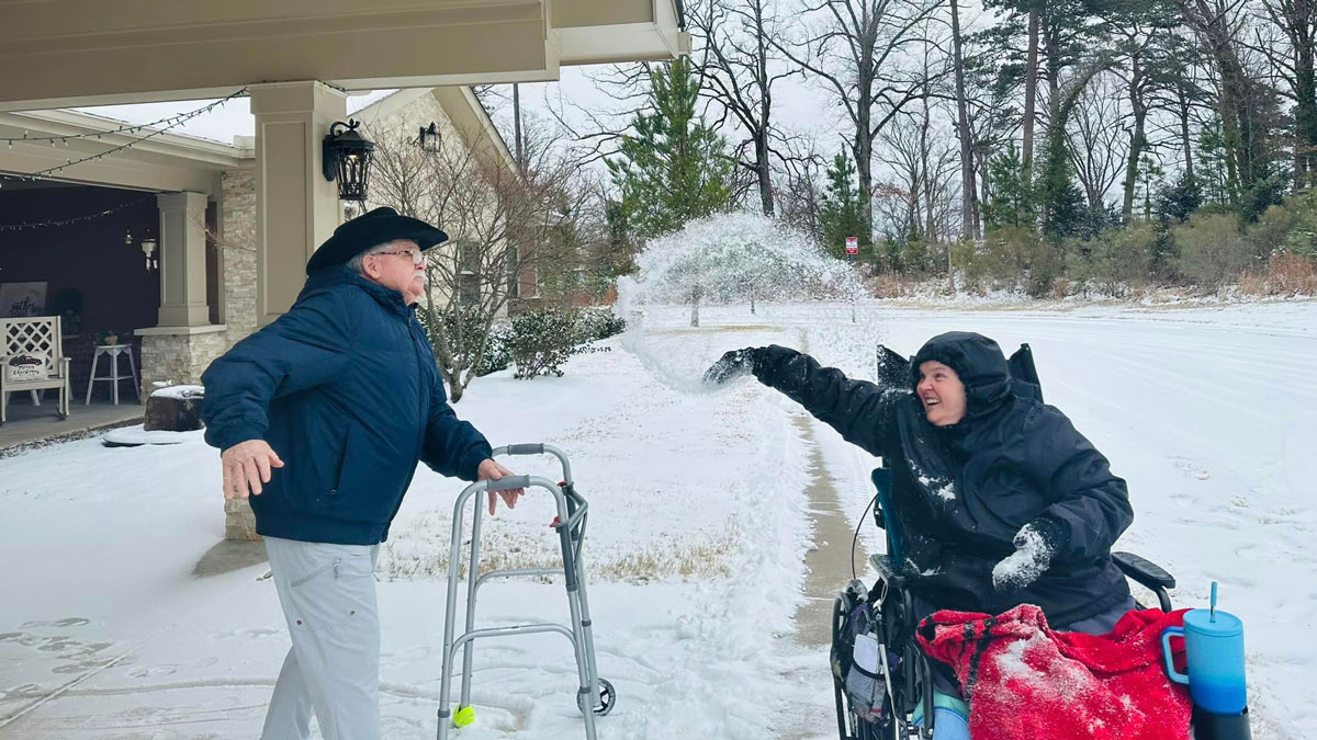 Snow Day at Green House Cottages of Poplar Grove
